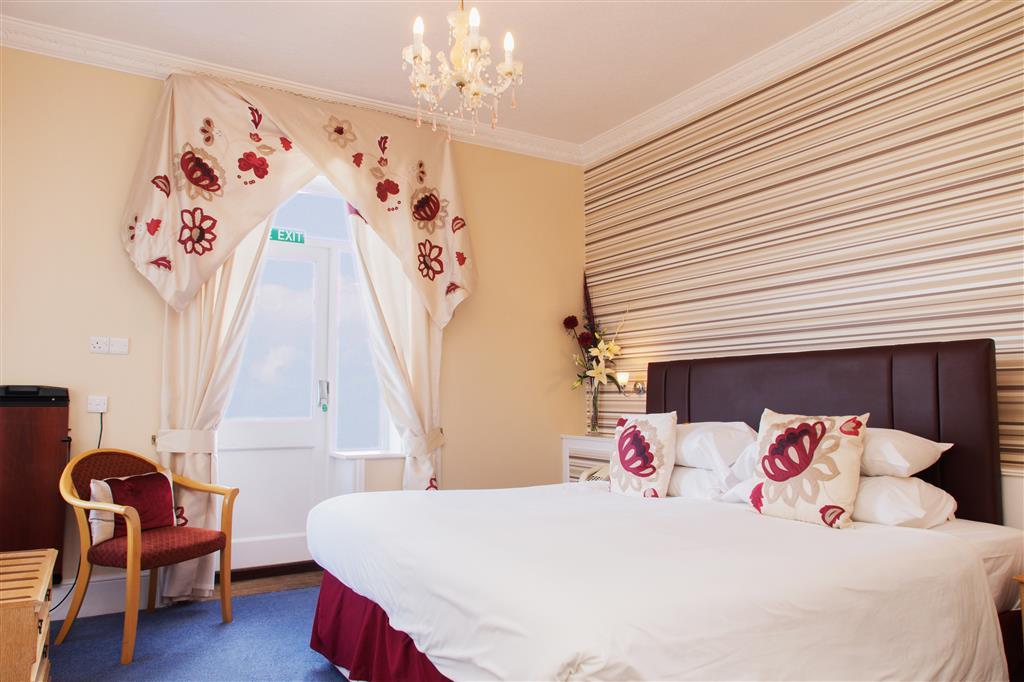 Hotel Western New Holmwood 3*