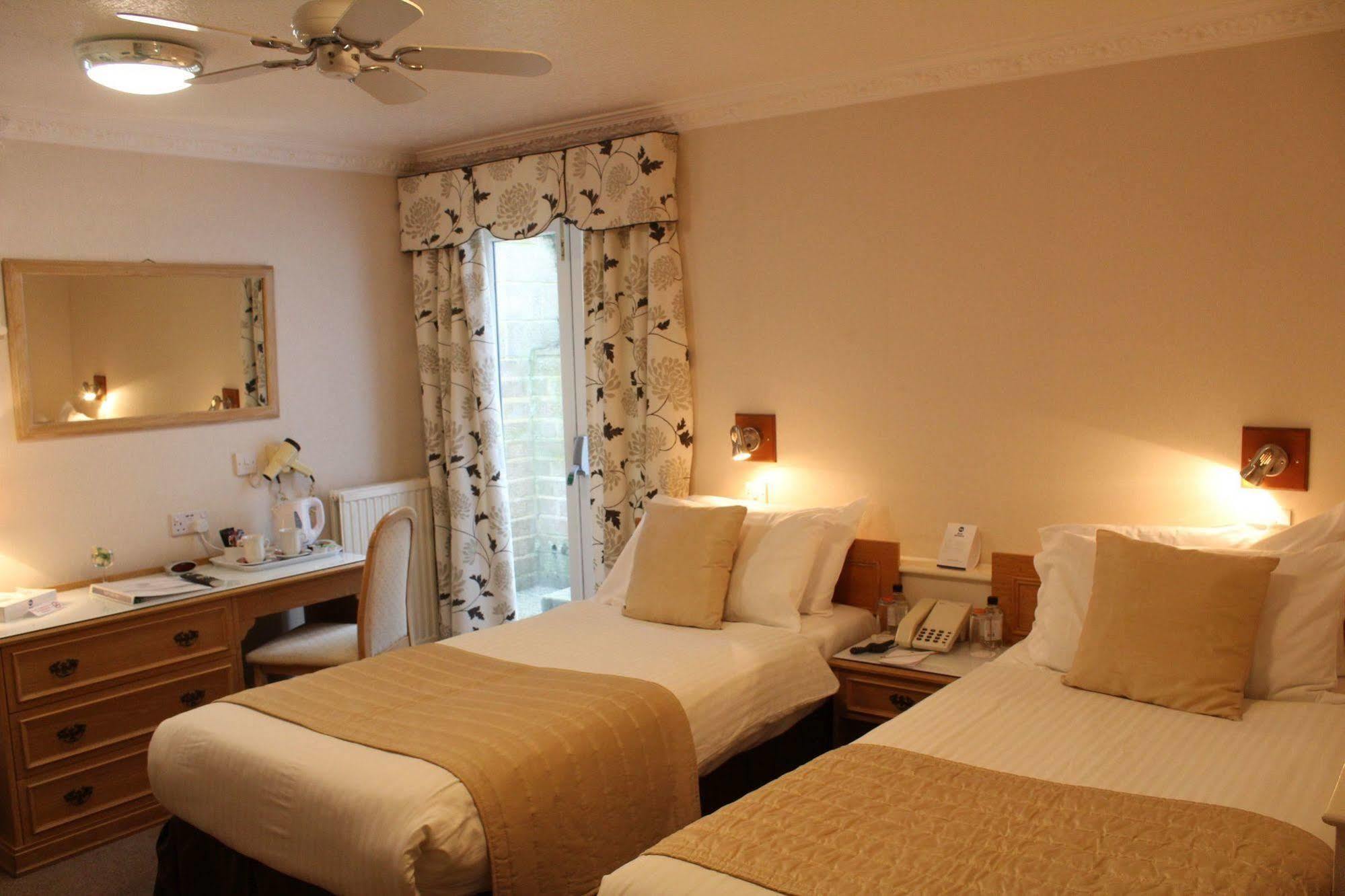Western New Holmwood Hotel Cowes (Isle of Wight)