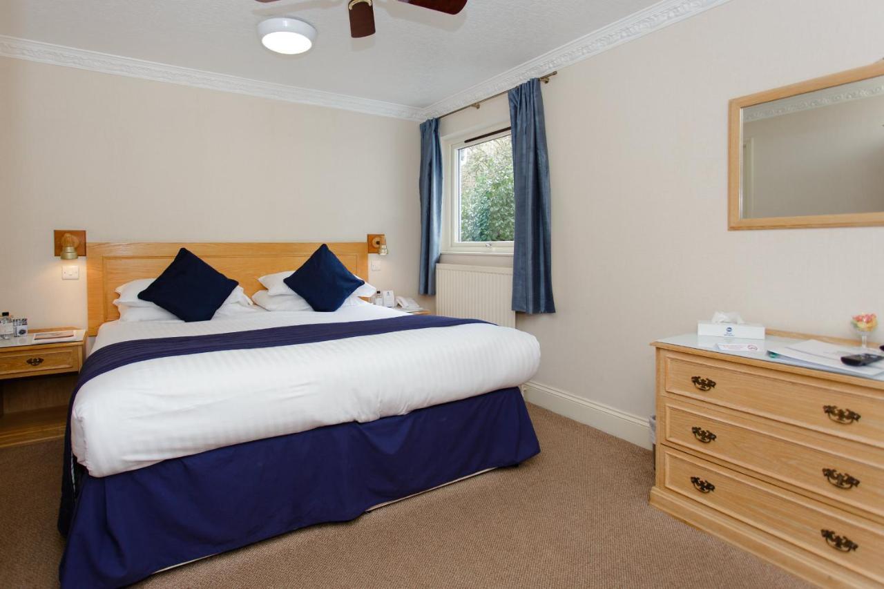 Hotel Western New Holmwood