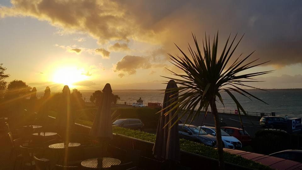 Western New Holmwood Hotel 3*